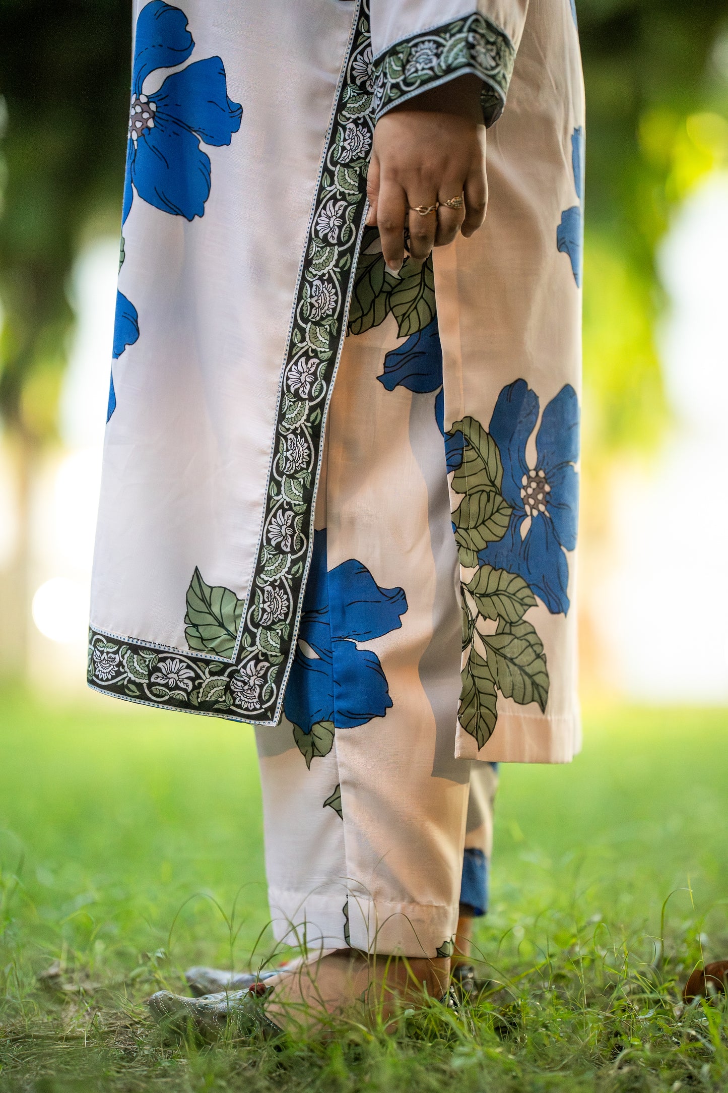 Sadabahaar Kurta Set - Ivory