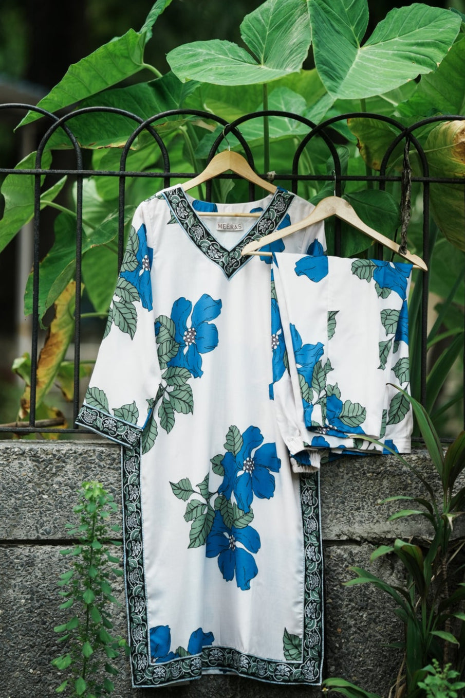 Sadabahaar Kurta Set - Ivory